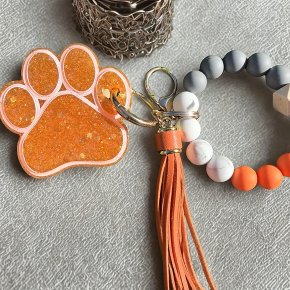 Sparkling Orange Paw Keychain with Tassel - Picture 3 of 8
